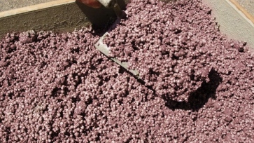 Ekostyren alebo polystyrenová drť Ekostyren alebo polystyrenová drť